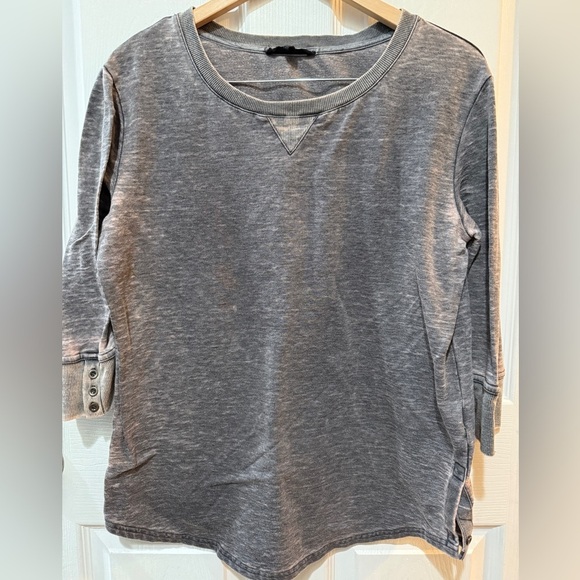 Jane and Delancey Gray w Pink 3/4 Sleeve Cotton Blend Top cute button details - Picture 1 of 10